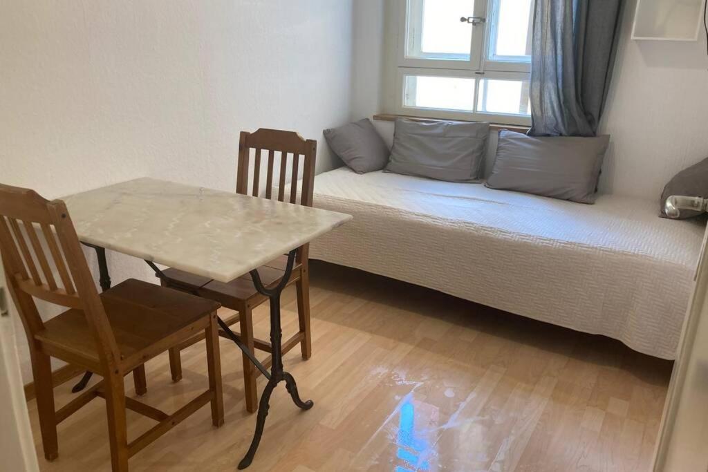 Appartement 2 Pieces Au Centre De لوزان المظهر الخارجي الصورة